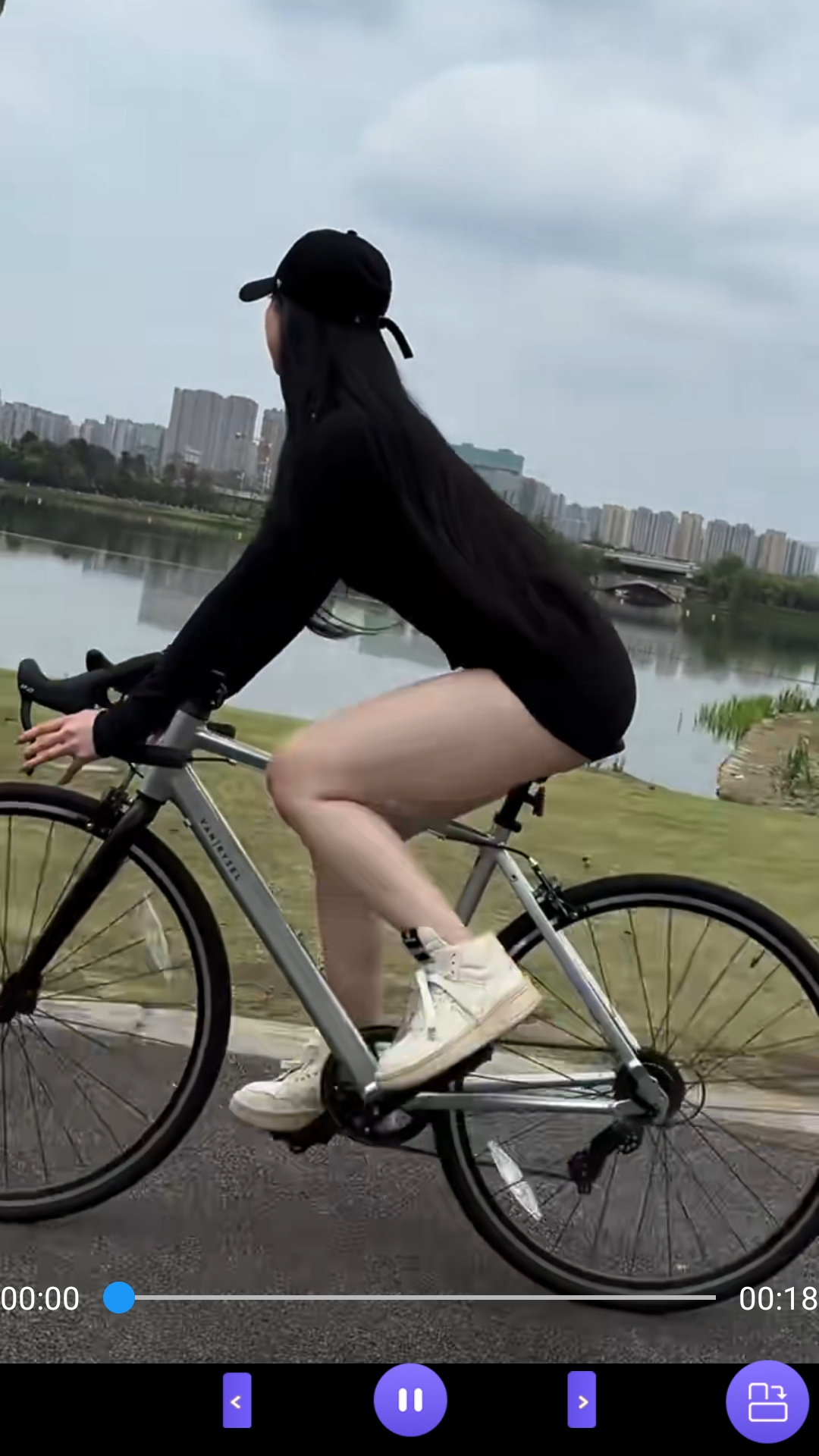 如何打败情敌截图